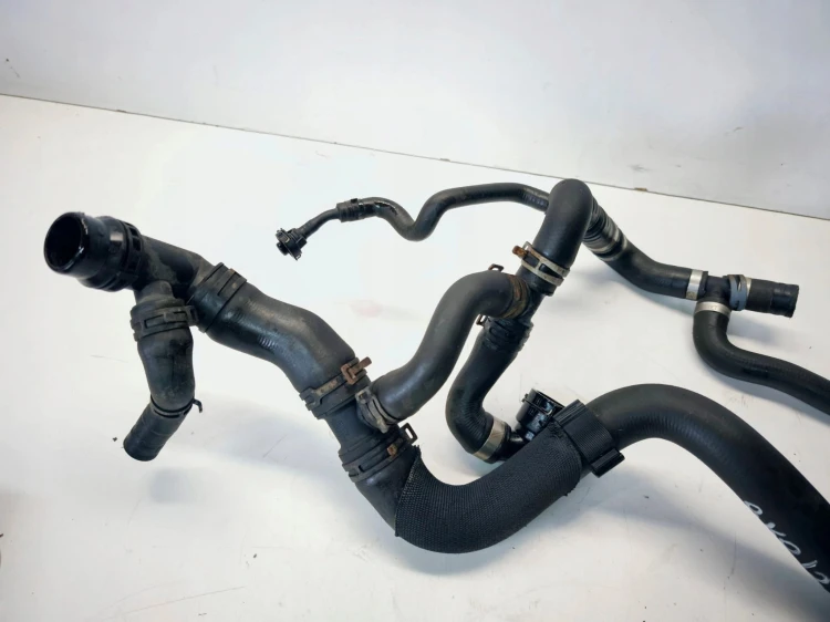 RURKA PRZEWÓD WĄŻ WODY AUDI A4 B8 A5 8T LIFT 2.0 TDI 8K0122055B