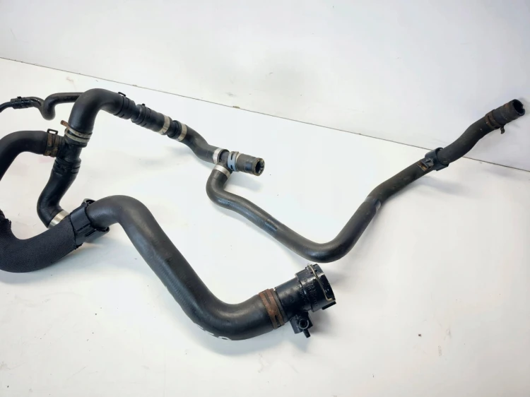 RURKA PRZEWÓD WĄŻ WODY AUDI A4 B8 A5 8T LIFT 2.0 TDI 8K0122055B