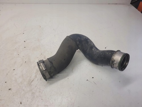 RURA WĄŻ INTERCOOLERA AUDI Q7 7L6145738A