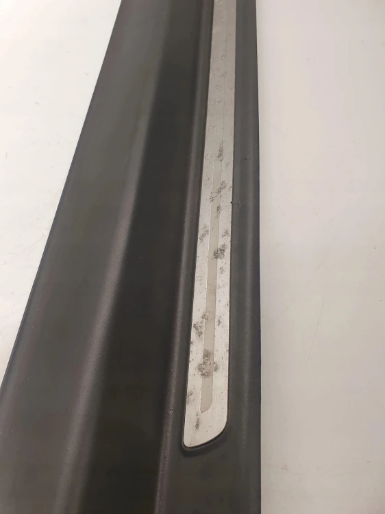 NAKŁADKA LISTWA PROGOWA AUDI TT 8J 8J0853491E