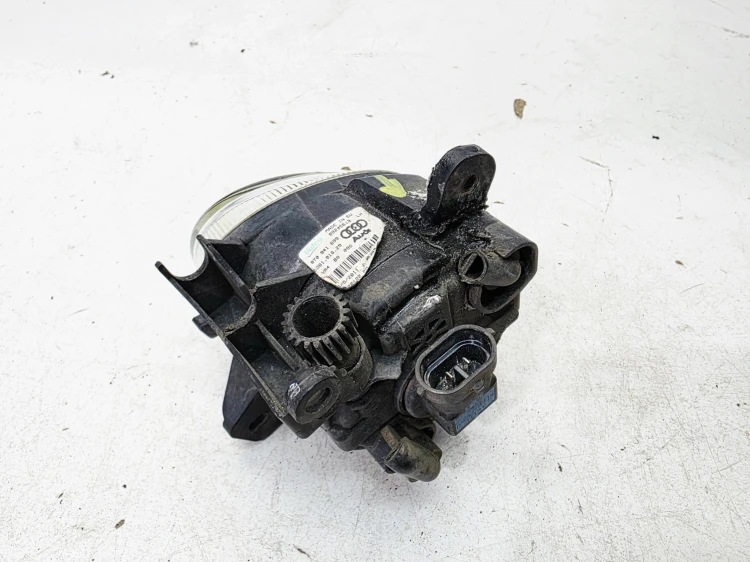 HALOGEN LEWY PRZÓD AUDI A4 B8 A5 8T 8T0941699 2/26