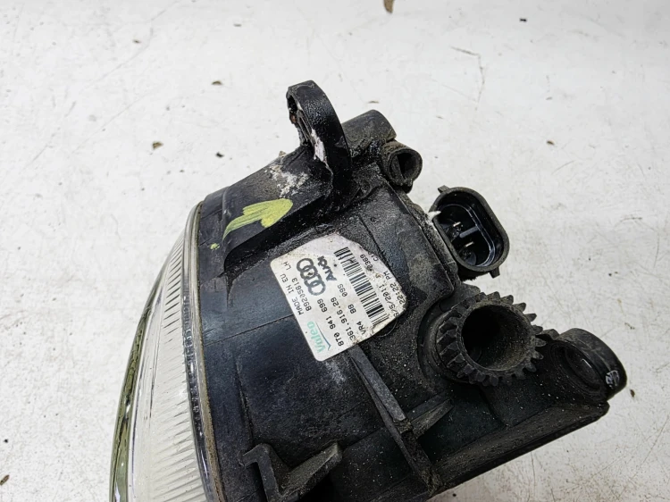HALOGEN LEWY PRZÓD AUDI A4 B8 A5 8T 8T0941699 2/26