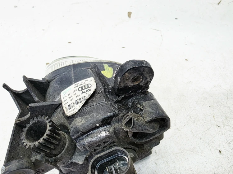 HALOGEN LEWY PRZÓD AUDI A4 B8 A5 8T 8T0941699 2/26