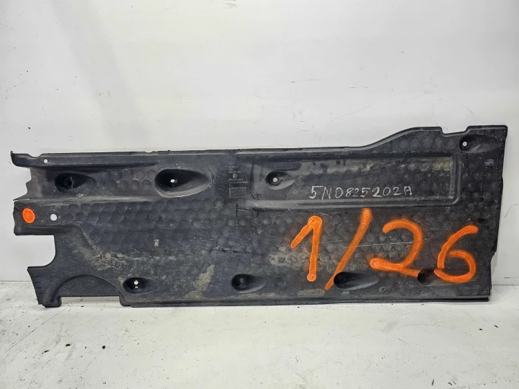 OSŁONA PŁYTA PODWOZIA PRAWA DUŻA VOLKSWAGEN TIGUAN 5N0825202A