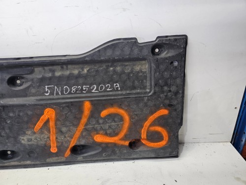 OSŁONA PŁYTA PODWOZIA PRAWA DUŻA VOLKSWAGEN TIGUAN 5N0825202A