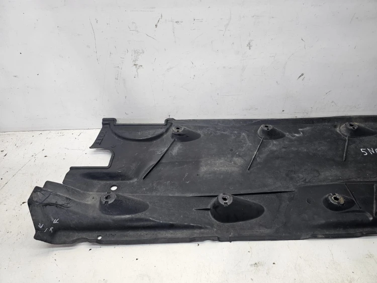 OSŁONA PŁYTA PODWOZIA PRAWA DUŻA VOLKSWAGEN TIGUAN 5N0825202A