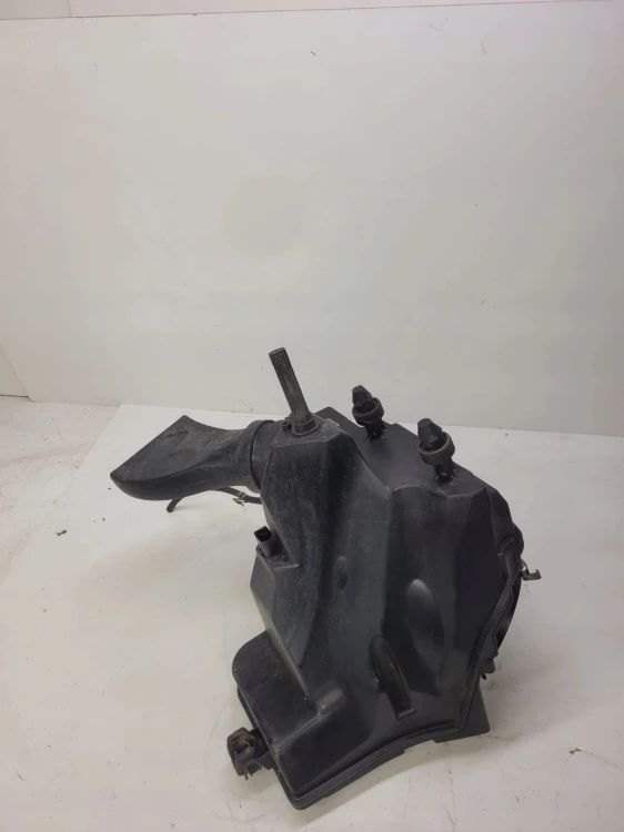 OBUDOWA FILTRA POWIETRZA AUDI A4 A5 Q5 8K0133837B
