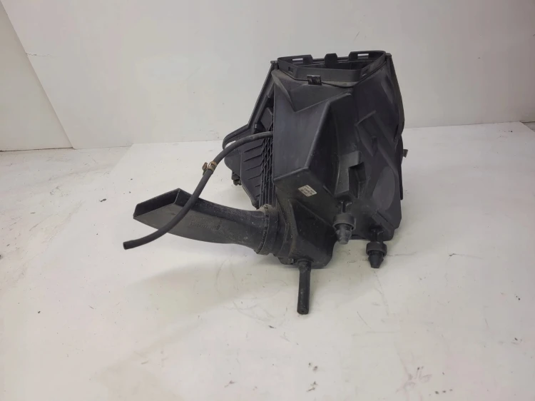 OBUDOWA FILTRA POWIETRZA AUDI A4 A5 Q5 8K0133837B