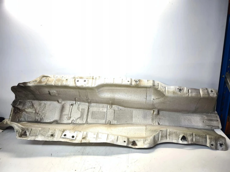 OSŁONA TERMICZNA TUNELU AUDI A3 8V VOLKSWAGEN SEAT SKODA 5Q0825661F
