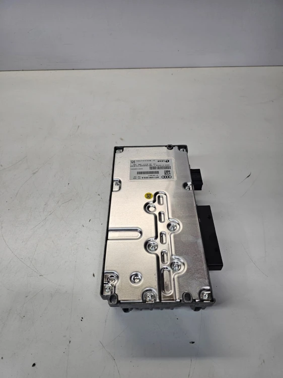 WZMACNIACZ BANG & OLUFSEN AUDI A4 A5 Q5 8T1035223A