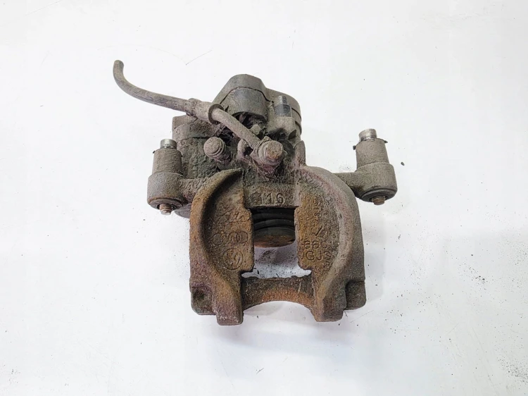 ZACISK HAMULCOWY PRAWY TYŁ AUDI A3 8V VW SEAT SKODA 5Q0615406BG