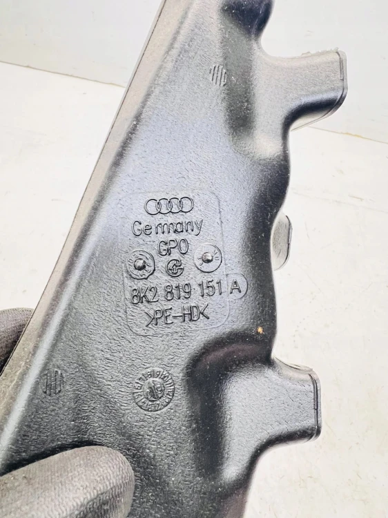 KANAŁ POWIETRZNY AUDI A4 B8