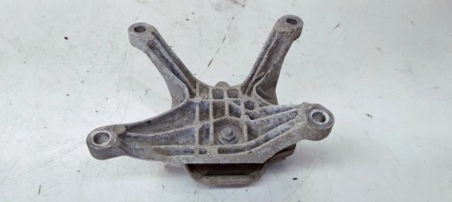 ŁAPA PODUSZKA SKRZYNI BIEGÓW AUDI A4 B9 A5 8W 8W0399118C