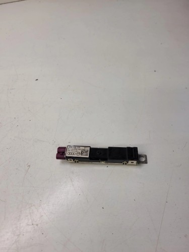WZMACNIACZ ANTENOWY AUDI A6 C7 A7 4G8035225
