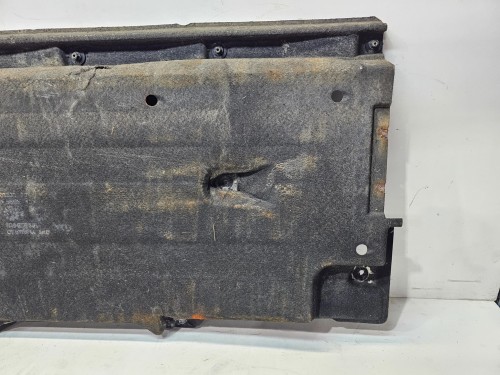 OSŁONA PODWOZIA ŚRODKOWA PRAWA DUŻA AUDI Q3 8U 8U0825208 1/26