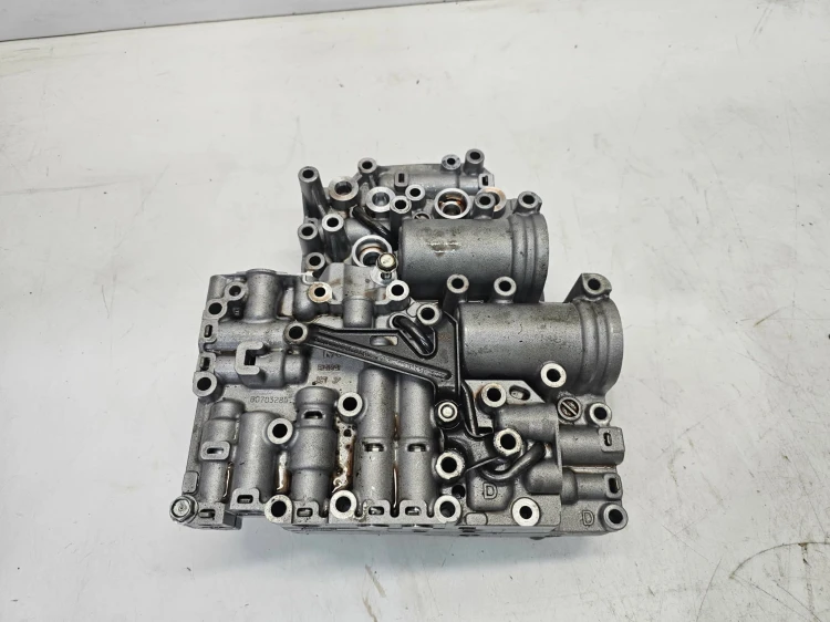 KORPUS MODUŁ STEROWNIK SKRZYNI BIEGÓW VW SHARAN II DQ200 B070328N
