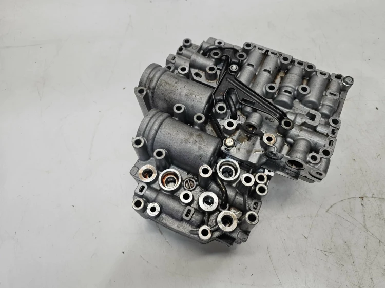 KORPUS MODUŁ STEROWNIK SKRZYNI BIEGÓW VW SHARAN II DQ200 B070328N