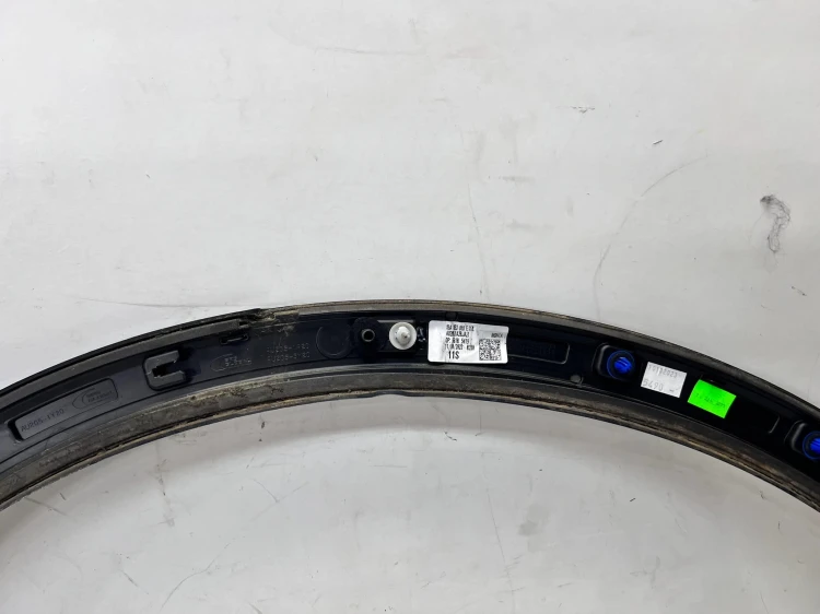 LISTWA Z BŁOTNIKA NAKŁADKA PRAWY TYŁ AUDI Q4 E-TRON 89A853818E