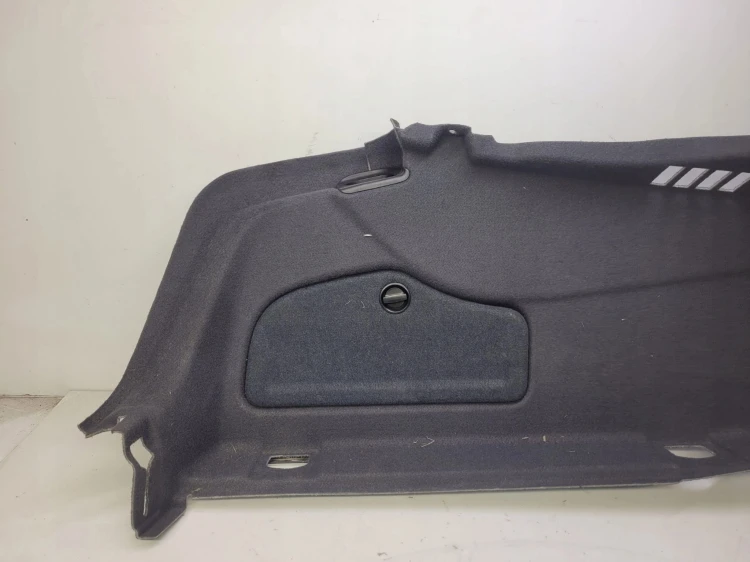 BOCZEK BAGAŻNIKA LEWY AUDI A6 C7 SEDAN 4G5863887D 36R