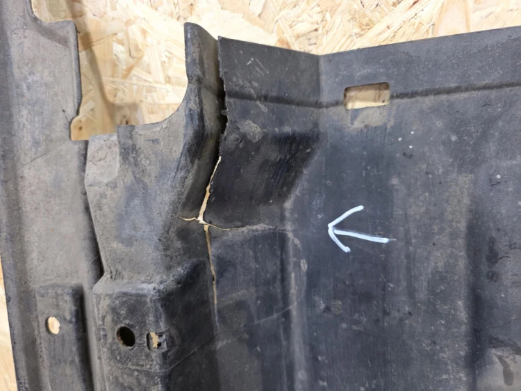OSŁONA PŁYTA PODWOZIA LEWA DUŻA AUDI Q5 8R LIFT 8R0825207B ORYGINAŁ *17*