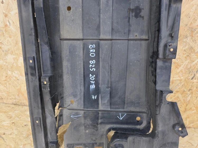 OSŁONA PŁYTA PODWOZIA LEWA DUŻA AUDI Q5 8R LIFT 8R0825207B ORYGINAŁ *17*