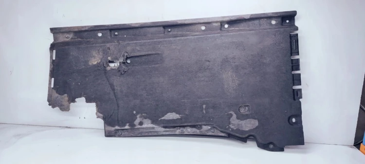 OSŁONA PŁYTA PODWOZIA LEWA AUDI A6 C7 4G0825207