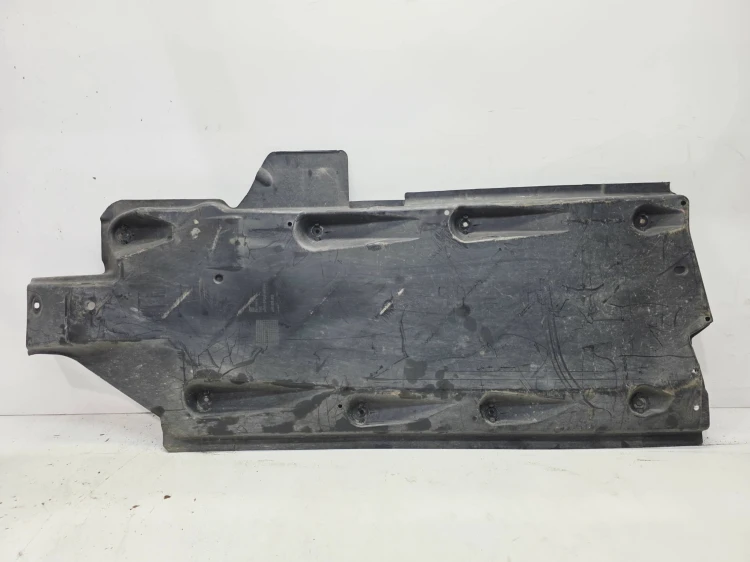 OSŁONA PŁYTA PODWOZIA PRAWA DUŻA AUDI A1 8X VOLKSWAGEN SEAT 6R0825202 18/26