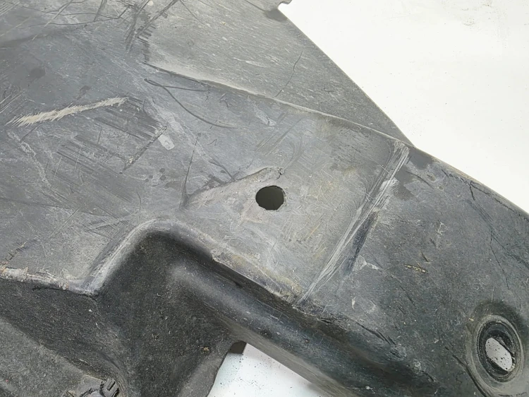 OSŁONA PŁYTA PODWOZIA PRAWA DUŻA AUDI A1 8X VOLKSWAGEN SEAT 6R0825202 18/26