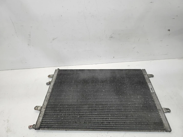 DODATKOWA CHŁODNICA WODY AUDI A6 C6 3.0 TFSI 4F0145804K