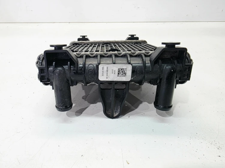 DODATKOWA CHŁODNICA PŁYNU WODY AUDI Q5 FY 3.0 TDI 80A121212