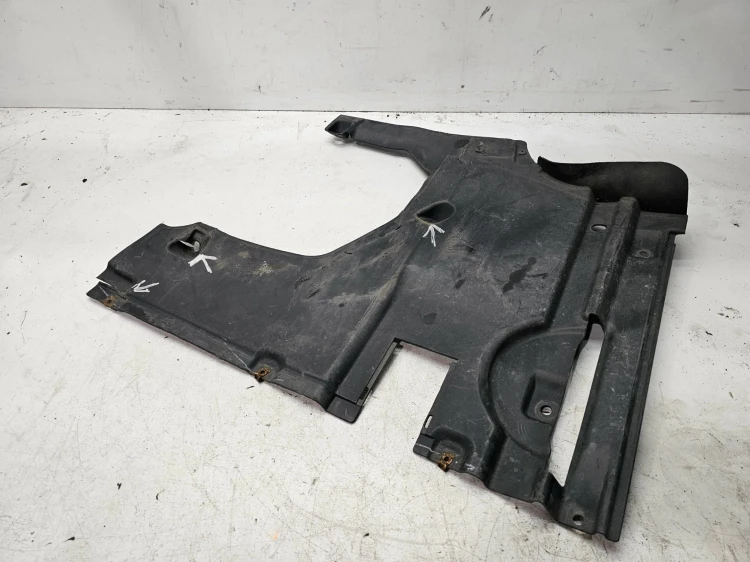 OSŁONA PODWOZIA TYŁ AUDI Q5 FY 80A825216A 1/2026