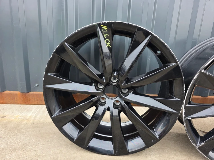 FELGI FELGA KOMPLET VW SKODA AUDI 5X112 8.5J R20 ET37 4K9071490 8Z8 1/26