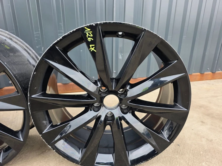 FELGI FELGA KOMPLET VW SKODA AUDI 5X112 8.5J R20 ET37 4K9071490 8Z8 1/26