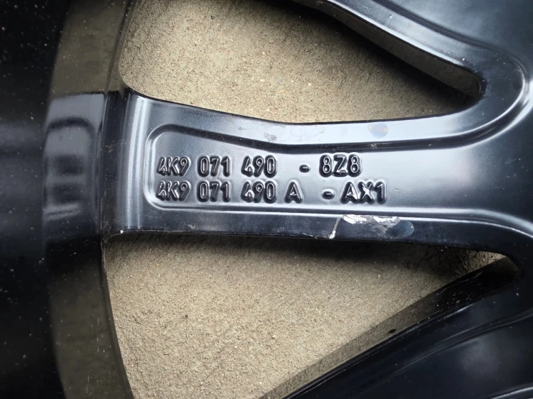 FELGI FELGA KOMPLET VW SKODA AUDI 5X112 8.5J R20 ET37 4K9071490 8Z8 1/26
