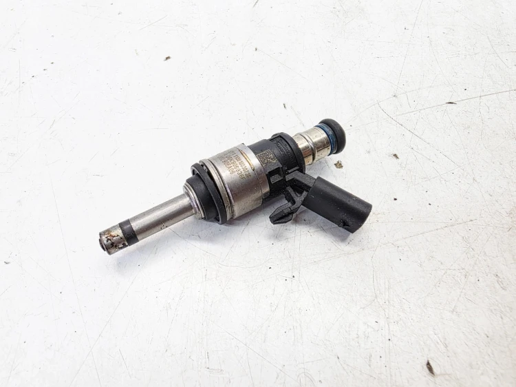 WTRYSKIWACZ WTRYSK PALIWA AUDI VOLKSWAGEN SEAT 2.0 TFSI TSI 06K906036F