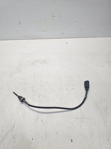 CZUJNIK TEMPERATURY SPALIN AUDI A4 A5 A6 VW 03L906088FH