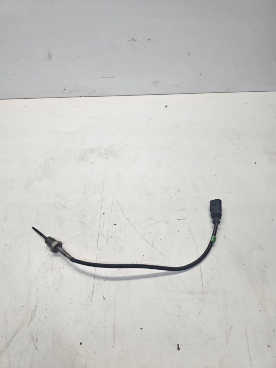 CZUJNIK TEMPERATURY SPALIN AUDI A4 A5 A6 VW 03L906088FH