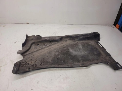 OSŁONA PODWOZIA LEWY TYŁ AUDI A6 C7 4G0825215E *3*