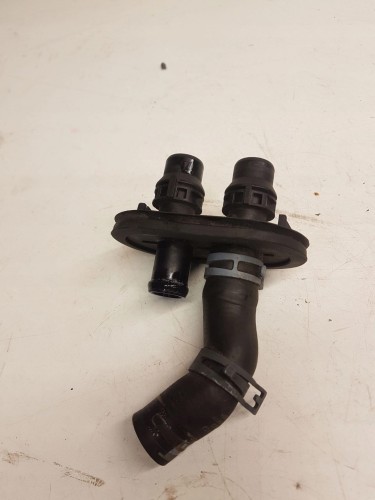 RURA WĄŻ KRÓCIEC WODY AUDI A4 B8 A5 8K0122327EK