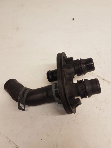 RURA WĄŻ KRÓCIEC WODY AUDI A4 B8 A5 8K0122327EK