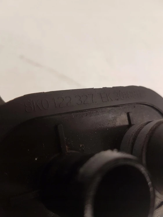 RURA WĄŻ KRÓCIEC WODY AUDI A4 B8 A5 8K0122327EK