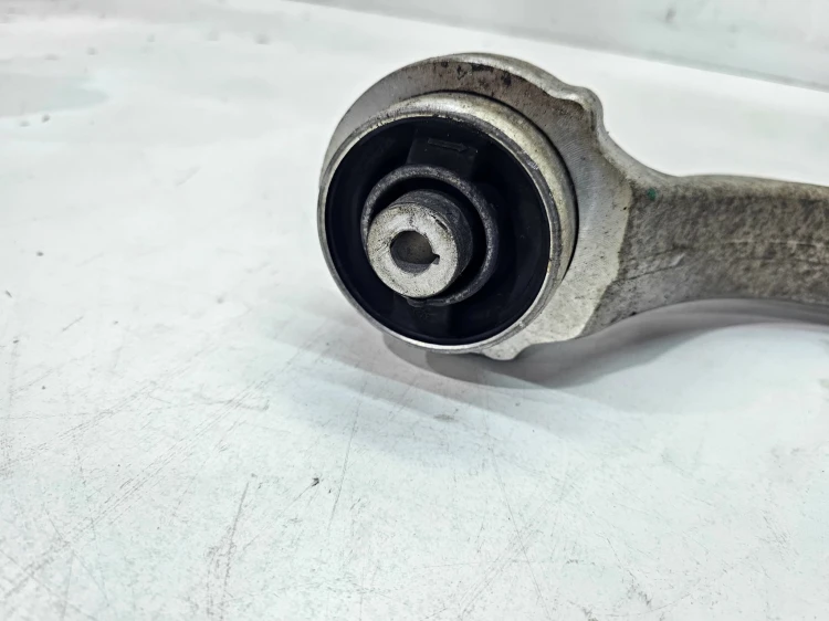 WAHACZ LEWY PRZÓD AUDI Q5 FY 80A407695D