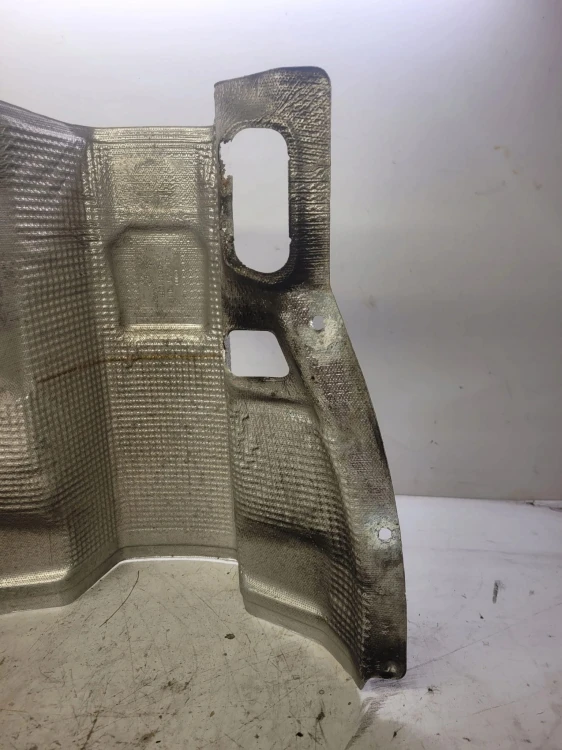 OSŁONA TERMICZNA AUDI A5 8T A4 B8 8T0804160E