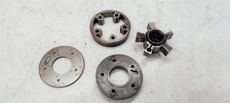 WARIATOR AUDI A3 A4 A6 2.0 TFSI 06F109088B USZK *2
