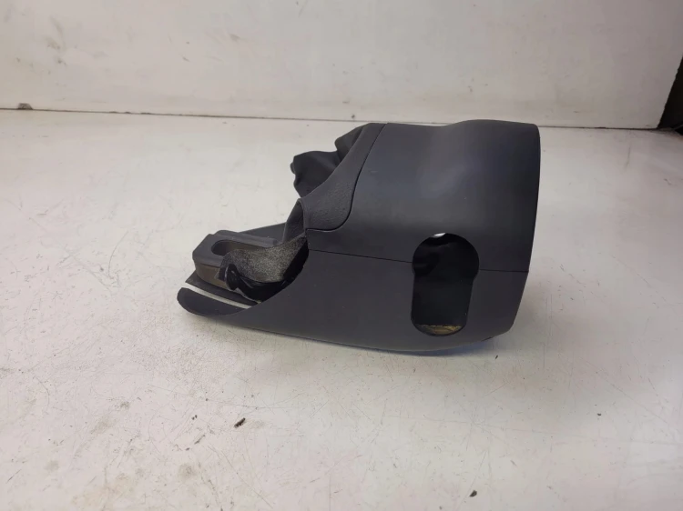 OSŁONA KOLUMNY POD TEMPO AUDI A4 B6 B7 8E0953516N