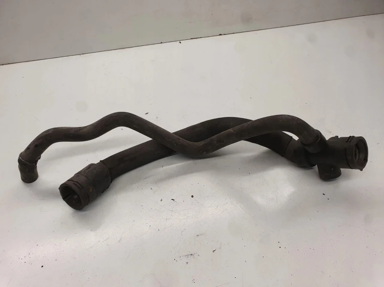 WĄŻ RURKA WODY KRÓCIEC AUDI A4 B7 A6 8E0121049L