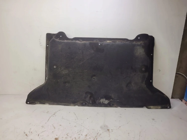 OSŁONA PODWOZIA TYŁ TYLNA AUDI A8 D4 4H0813851C