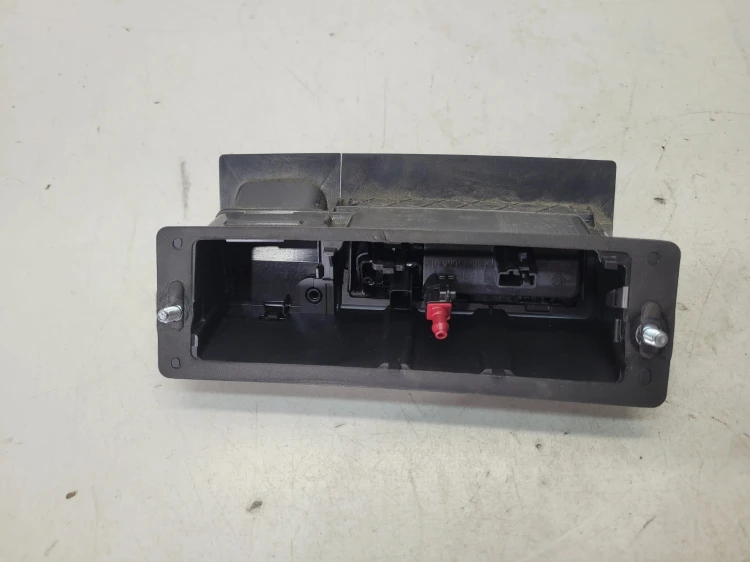 KAMERA COFANIA TYŁ AUDI Q4 E-TRON VW 4K8827574 5E3827566A