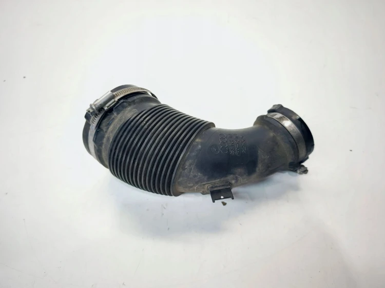 WĄŻ PRZEWÓD DOLOT POWIETRZA AUDI A4 B8 A5 8T LIFT 2.0 TDI 04L129661