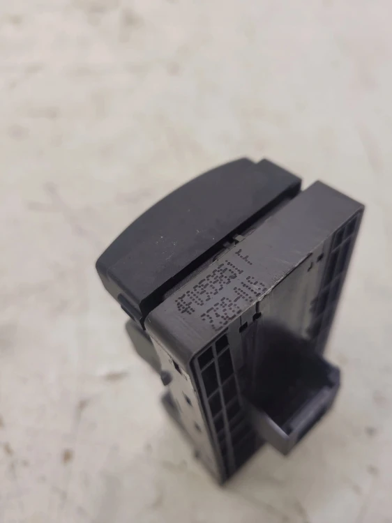 PRZEŁĄCZNIK SZYB AUDI A3 8P A6 C6 4F0959851F